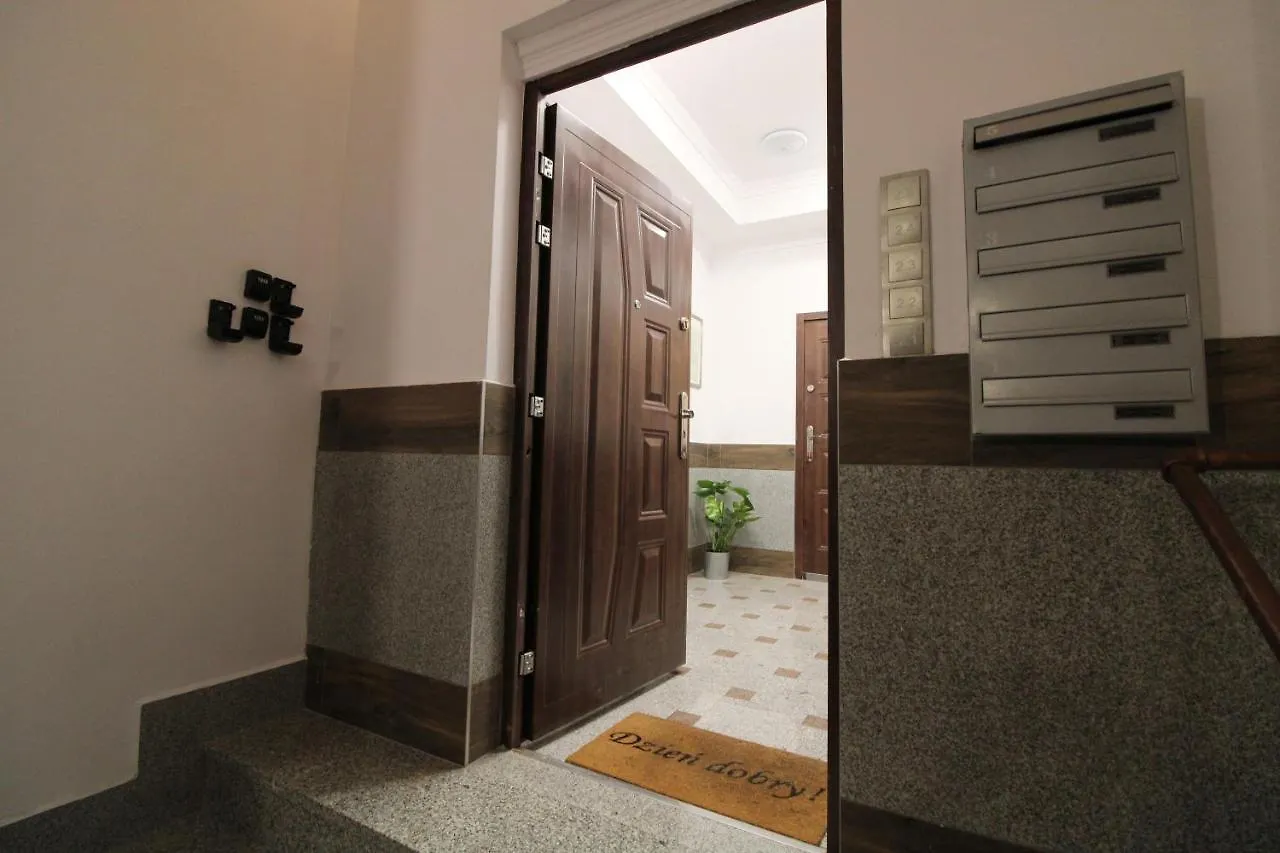 Komuny Paryskiej 62 Centrum فروتسواف بولندا